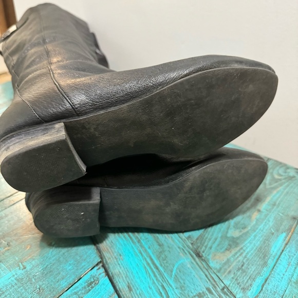 Steve Madden Black Leather Buckle Cher Boots Zipper Back Size 8B - Picture 9 of 14